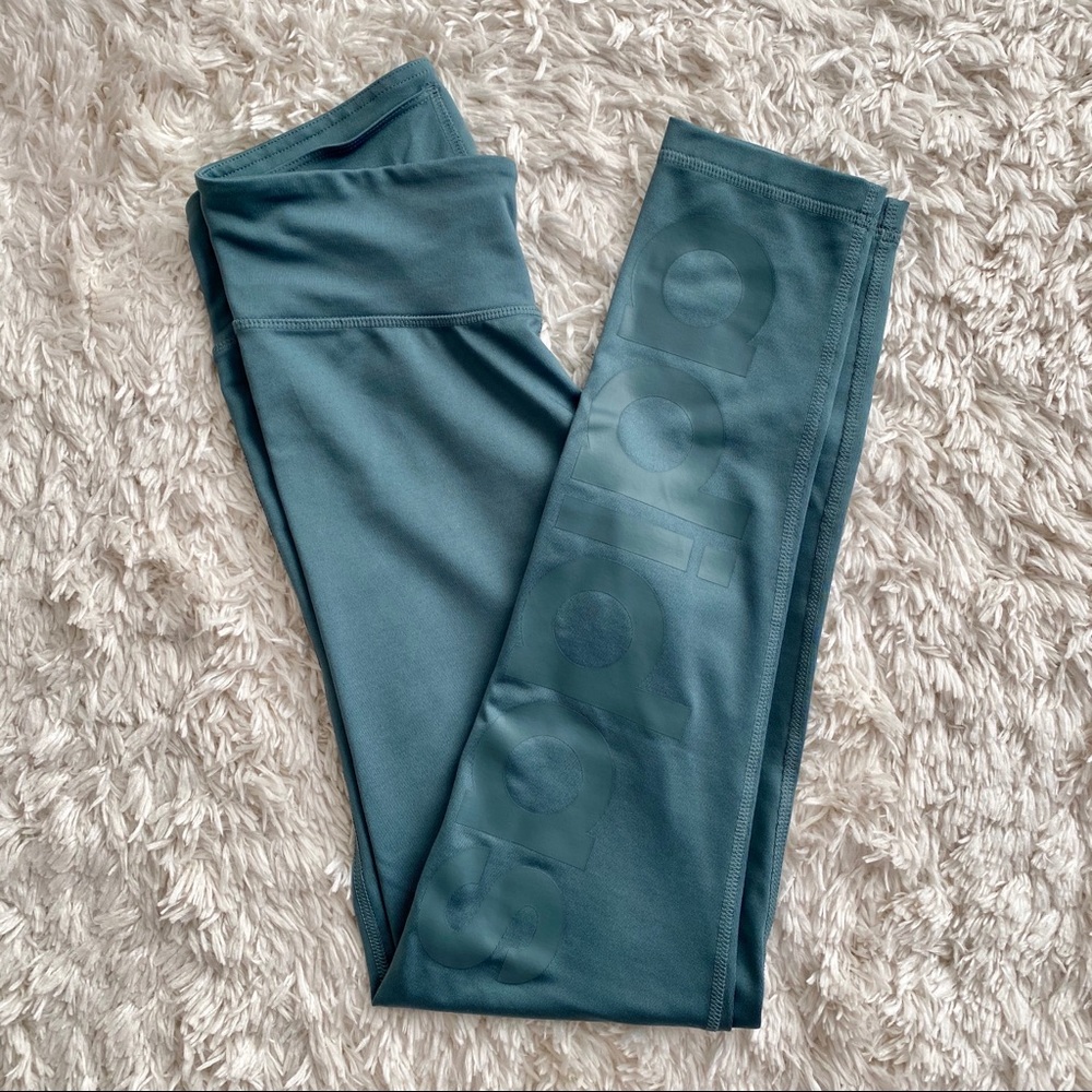 Adidas leggings
